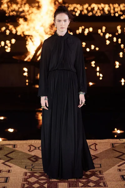 Look 64